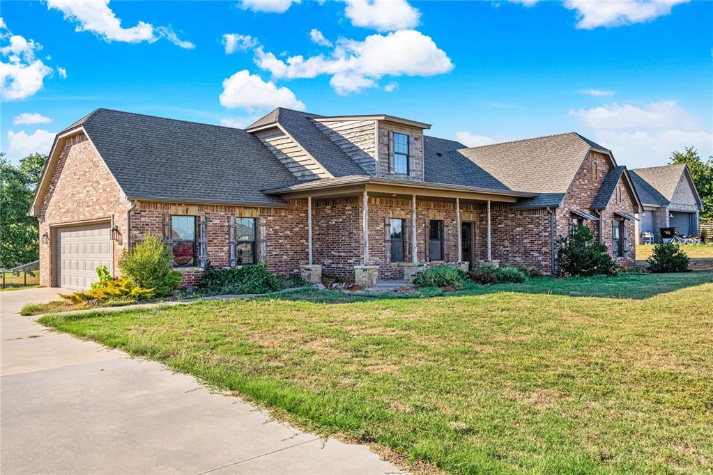 Stirrup Ct, Blanchard, OK 73010