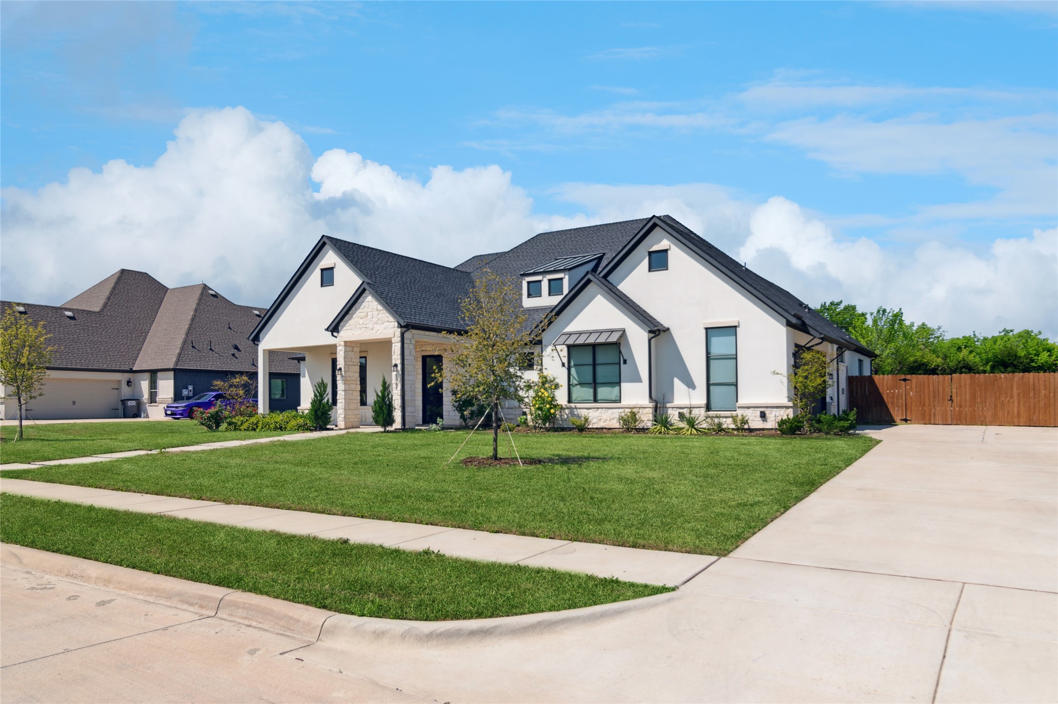 Ovilla, Texas, 75154, United States, 4 Bedrooms Bedrooms, ,3 BathroomsBathrooms,Residential,For Sale,1785260