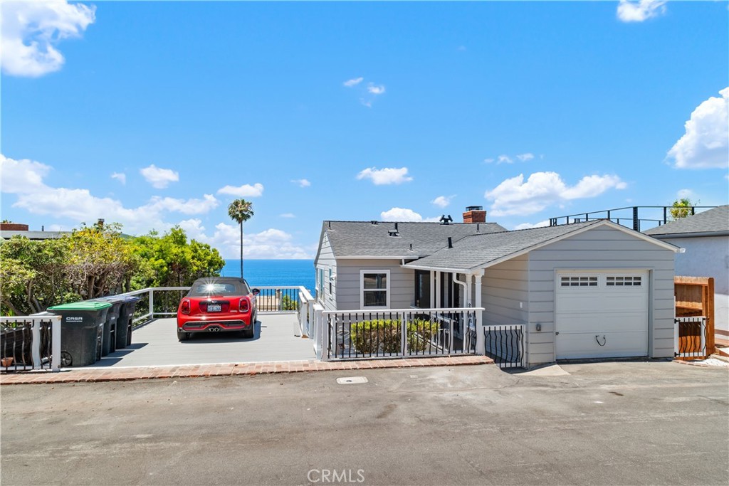 Laguna Beach, California, 92651, United States, 2 Bedrooms Bedrooms, ,3 BathroomsBathrooms,Residential,For Sale,1998159