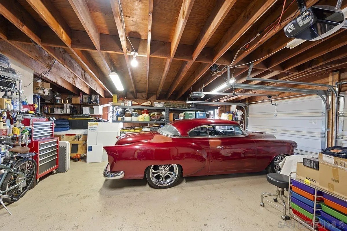 La Mesa, California, 91941, United States, 3 Bedrooms Bedrooms, ,4 BathroomsBathrooms,Residential,For Sale,1911905