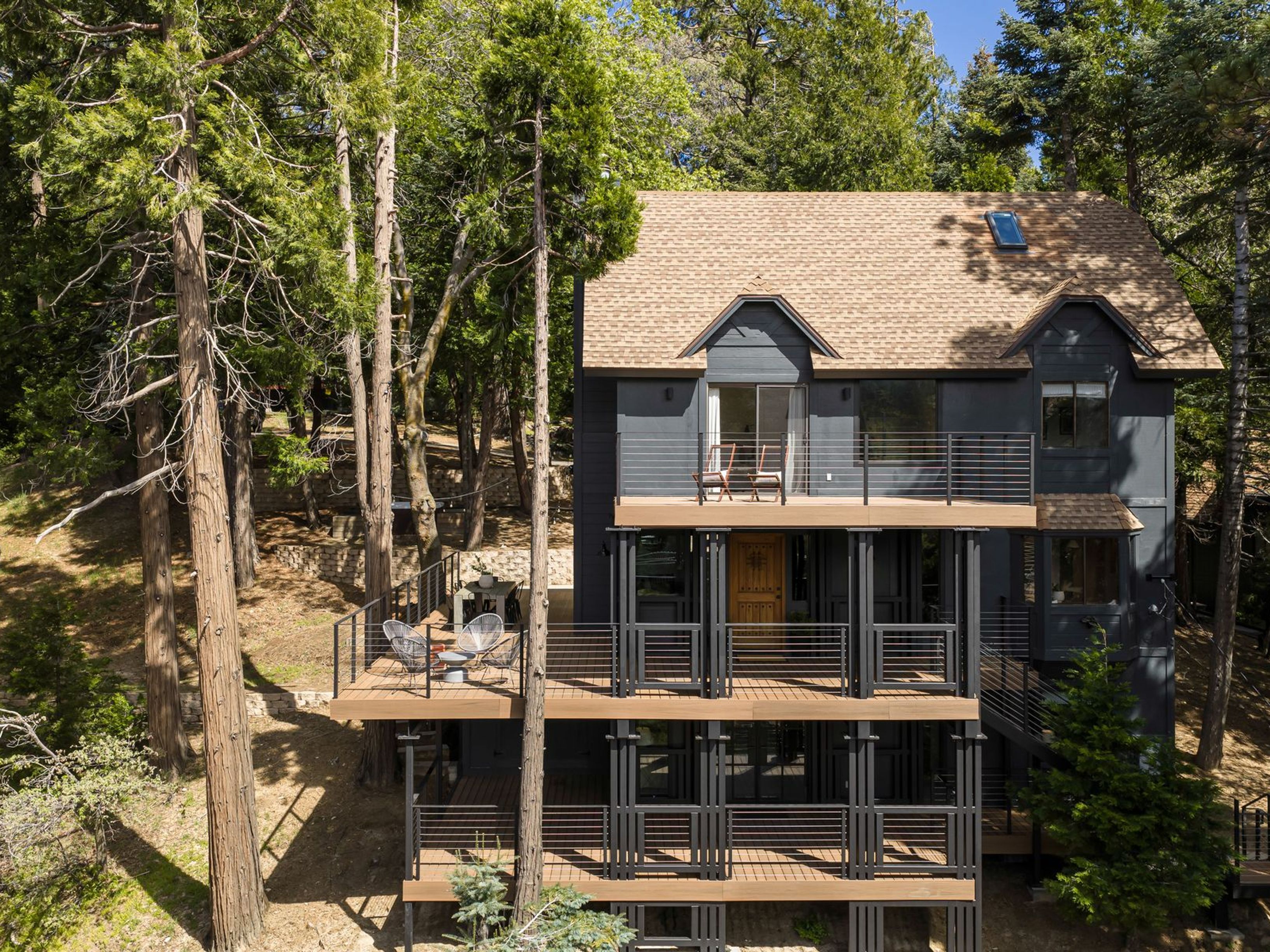  413 Cimarron Lane, Lake Arrowhead, CA 92352 - 物件實景