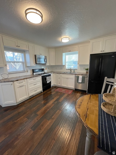 South Jordan, Utah, 84095, United States, 5 Bedrooms Bedrooms, ,3 BathroomsBathrooms,Residential,For Sale,1988282