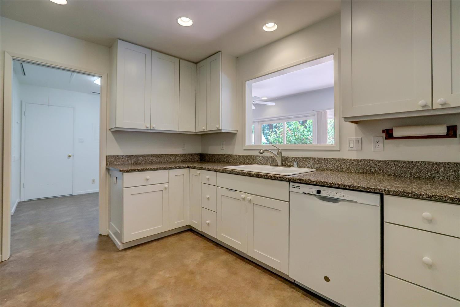 Grass Valley, California, 95945, United States, 3 Bedrooms Bedrooms, ,3 BathroomsBathrooms,Residential,For Sale,1898506