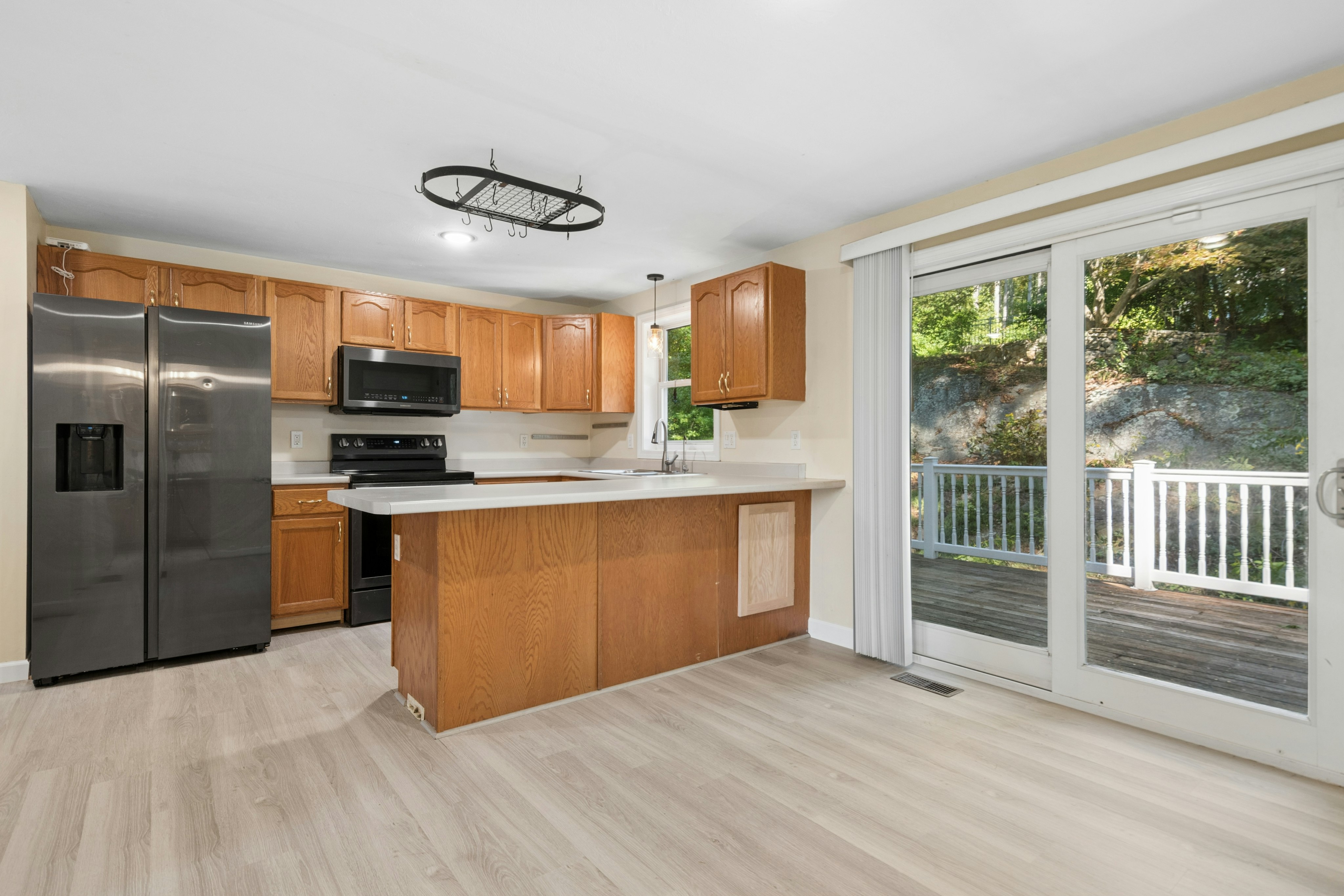  13 Calvin Street, Ayer, MA 01432 - 物件實景