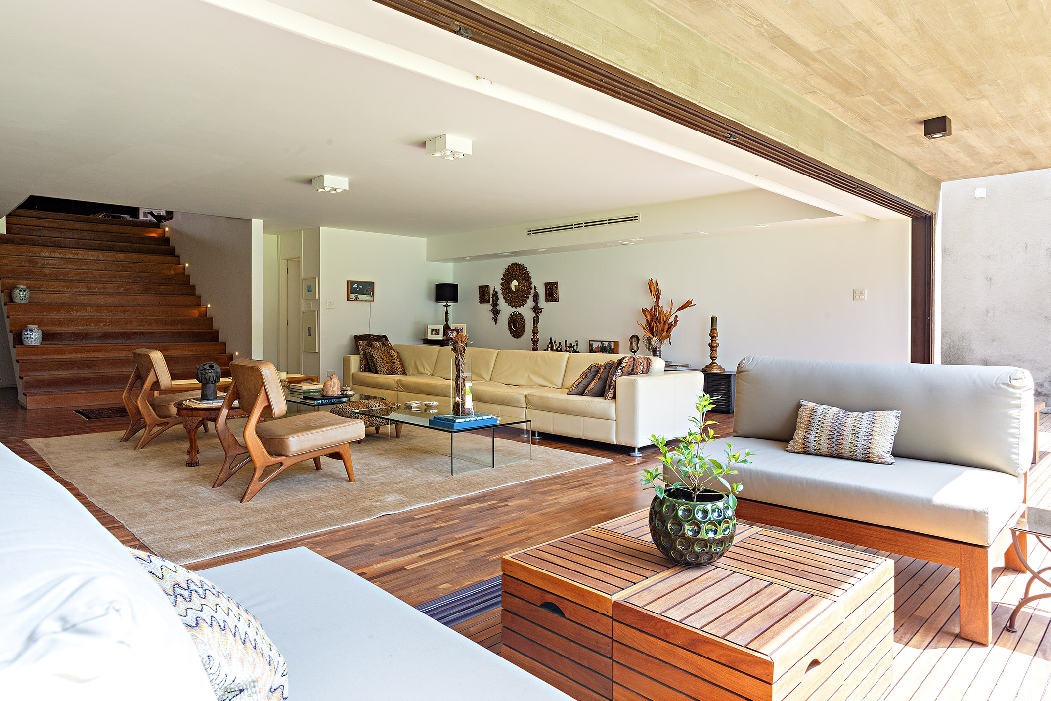  Contemporary residence with heated pool and integrated gourmet area - 物件實景
