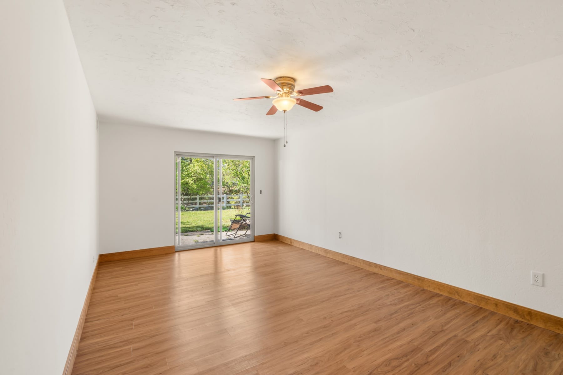  3583 Ross Lane Central Point, OR 97502 - 物件實景