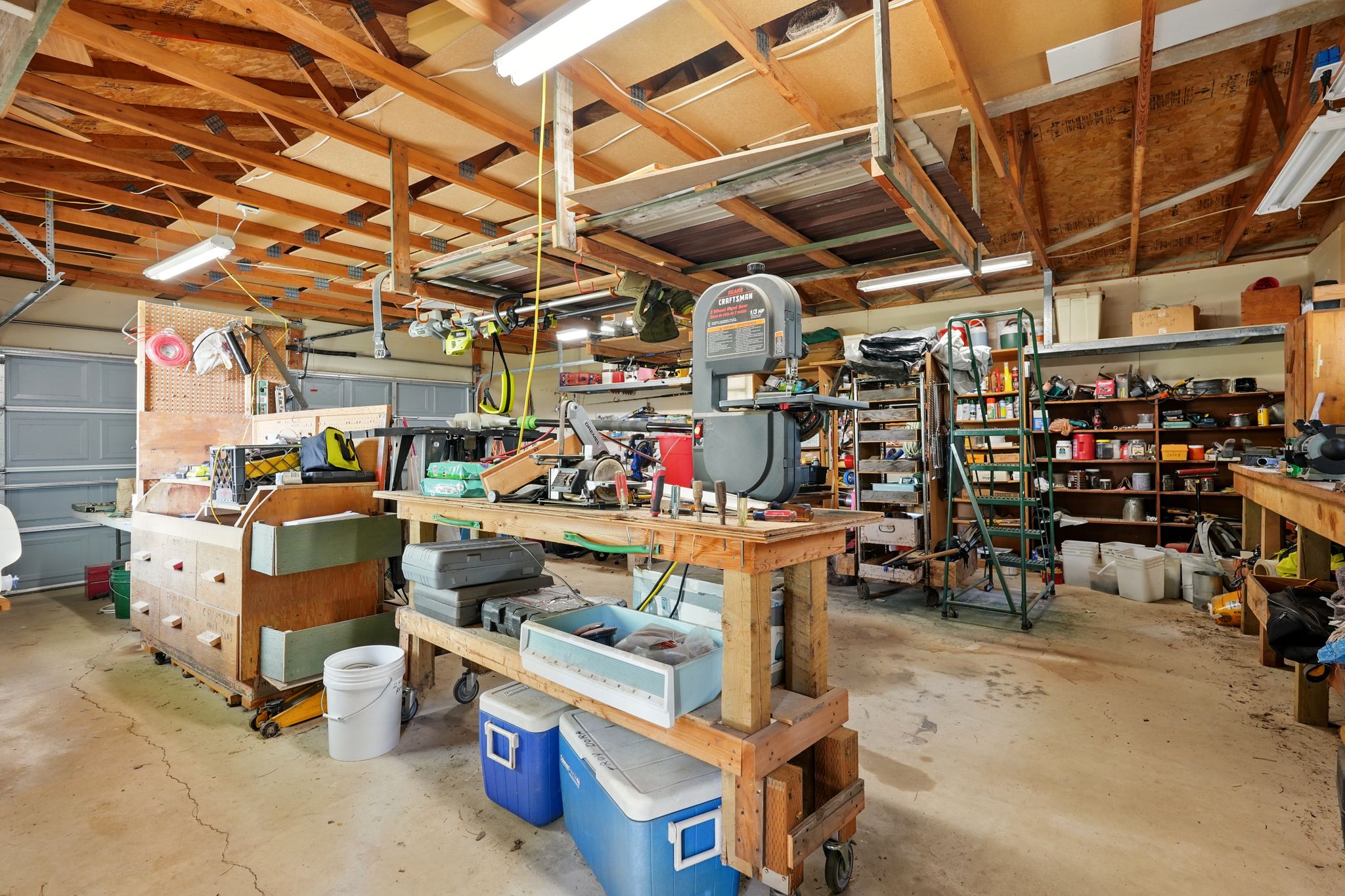 Sagle, Idaho, 83860, United States, 4 Bedrooms Bedrooms, ,2 BathroomsBathrooms,Residential,For Sale,1931932