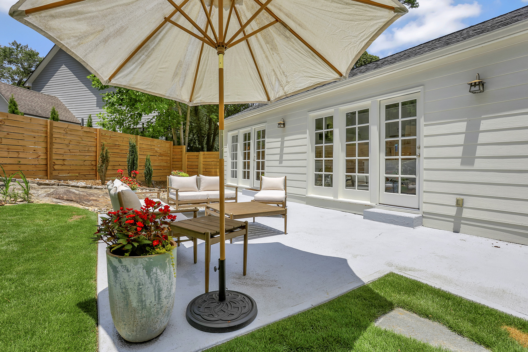  Elegant Home in Sought-After Martin Manor - 物件實景