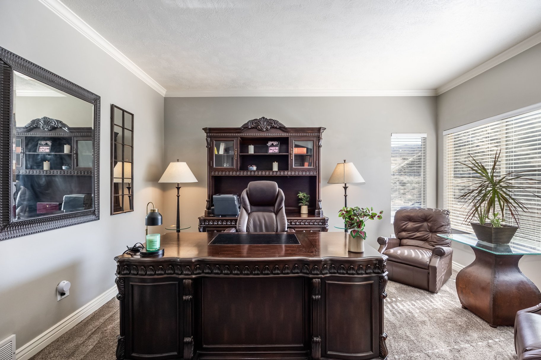  Large Townhouse With Both Mountain and Valley Views - 物件實景