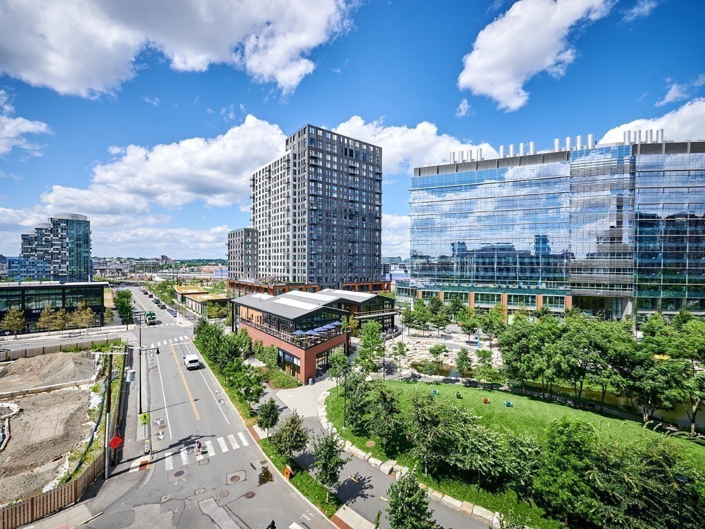 Cambridge, Massachusetts, 02141, United States, 1 Bedroom Bedrooms, ,2 BathroomsBathrooms,Residential,For Sale,1976381