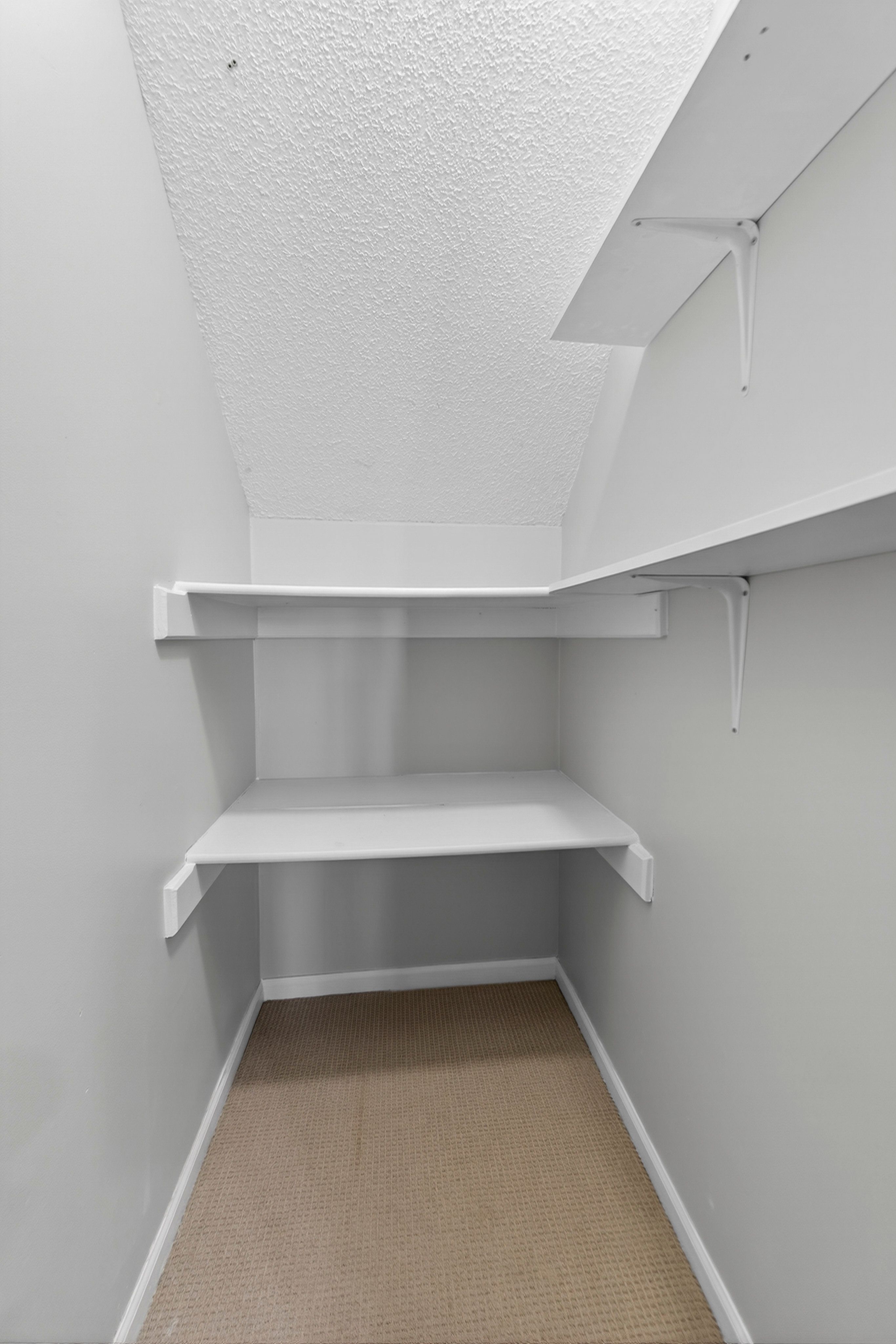  911 West 41st Place, Kansas City, MO 64111 - 物件實景