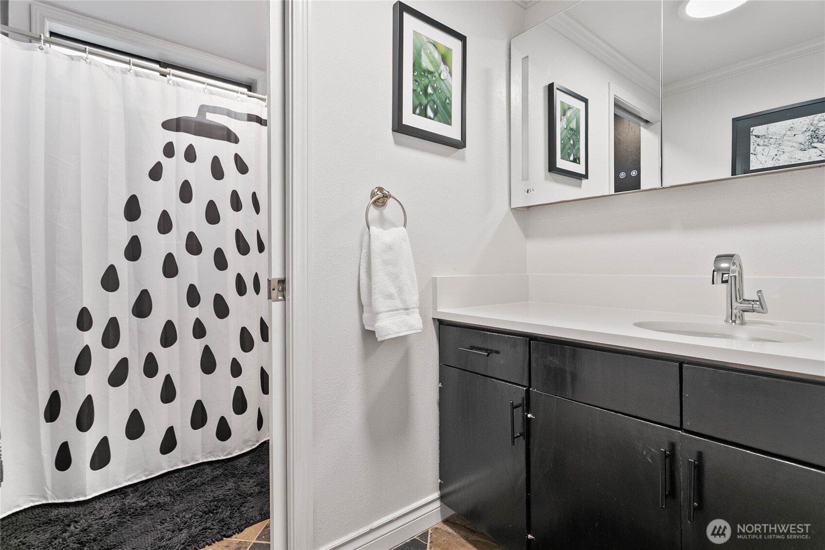 Bellingham, Washington, 98225, United States, 2 Bedrooms Bedrooms, ,1 BathroomBathrooms,Residential,For Sale,1996798