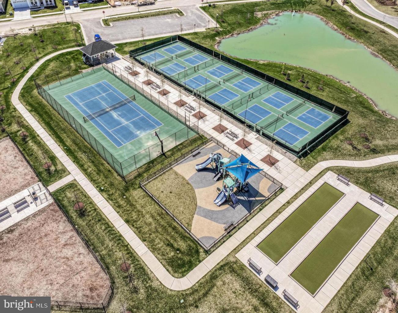 Chester, Maryland, 21619, United States, 2 Bedrooms Bedrooms, ,3 BathroomsBathrooms,Residential,For Sale,1968949