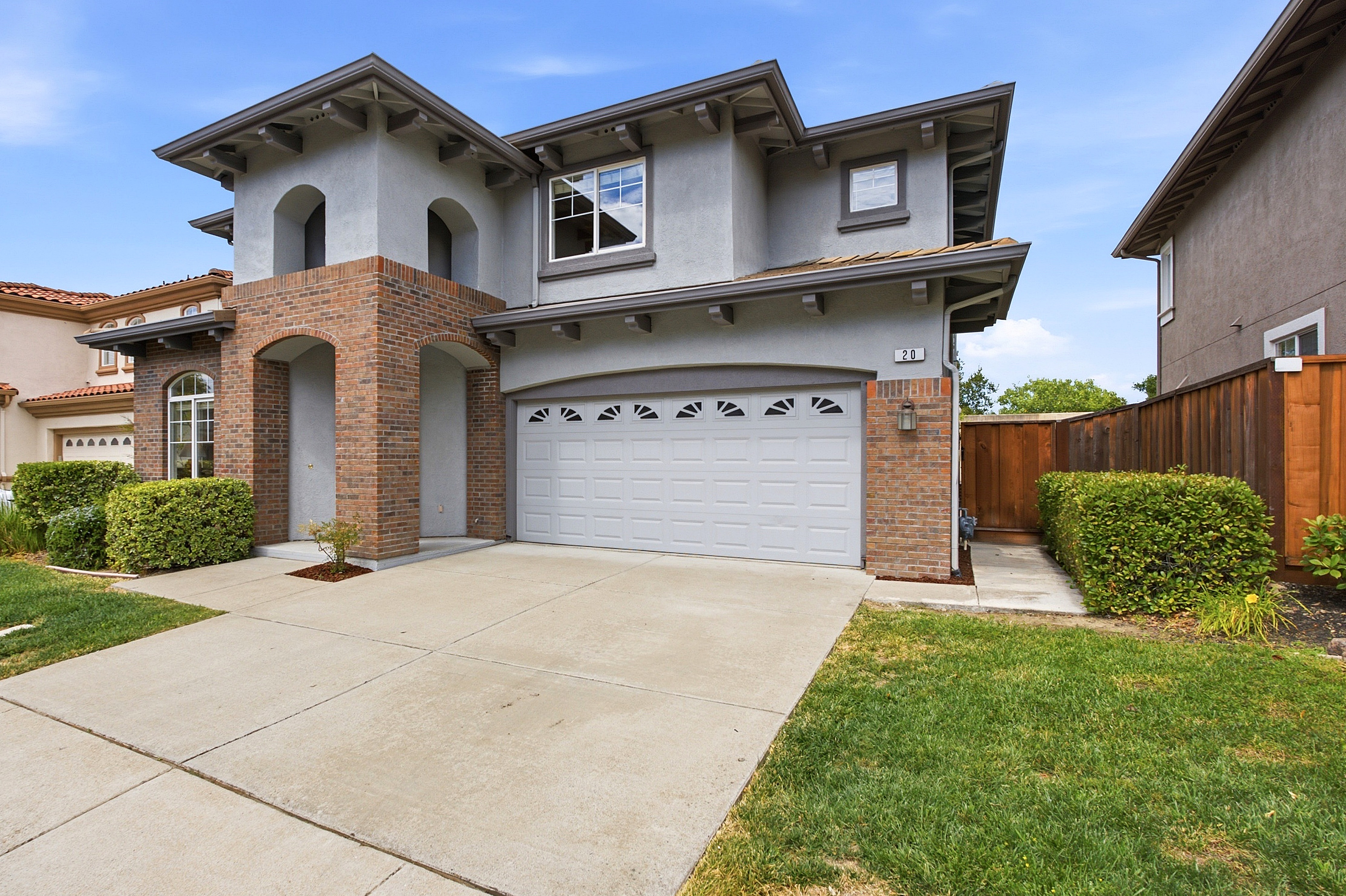  Beautifully Updated Henry Ranch Home with Scenic Views and Modern Comfort - 物件實景
