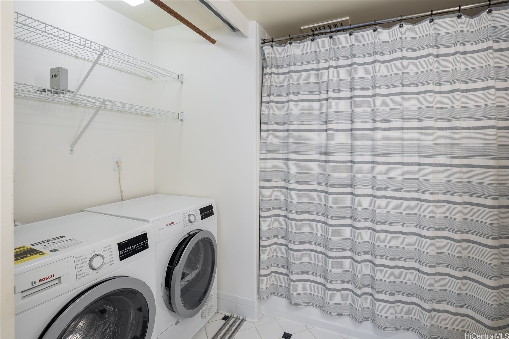 Honolulu, Hawaii, 96813, United States, 1 Bedroom Bedrooms, ,1 BathroomBathrooms,Residential,For Sale,1940357