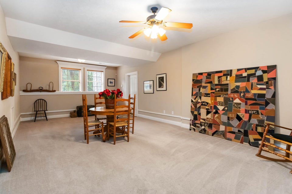 Somerset, Kentucky, 42503, United States, 4 Bedrooms Bedrooms, ,4 BathroomsBathrooms,Residential,For Sale,1976545