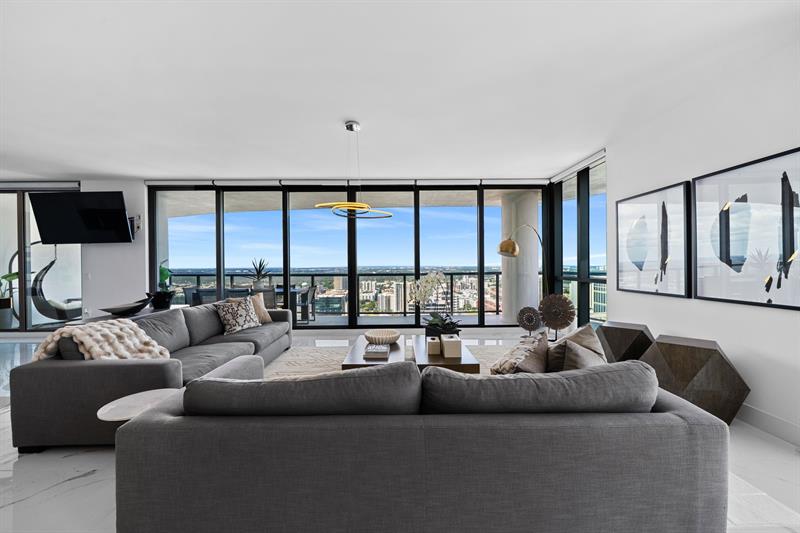 Fort Lauderdale, Florida, 33301, United States, 4 Bedrooms Bedrooms, ,5 BathroomsBathrooms,Residential,For Sale,1987961