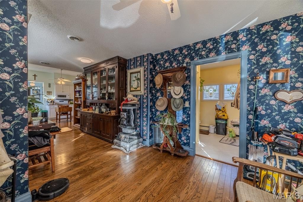 Lebanon, Missouri, 65536, United States, 3 Bedrooms Bedrooms, ,4 BathroomsBathrooms,Residential,For Sale,2017638