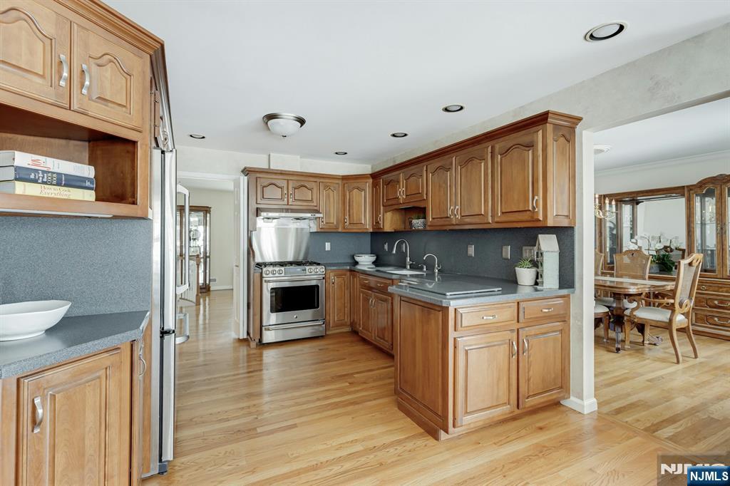 Berkeley Heights, New Jersey, 07922, United States, 6 Bedrooms Bedrooms, ,4 BathroomsBathrooms,Residential,For Sale,1838831
