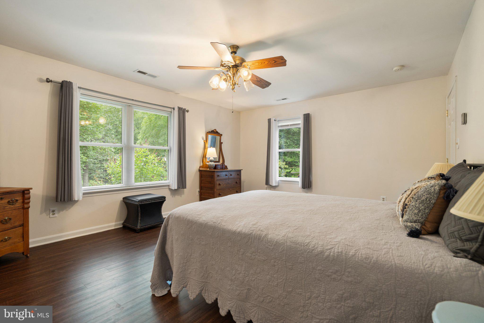 Warrenton, Virginia, 20187, United States, ,Residential,For Sale,1943108