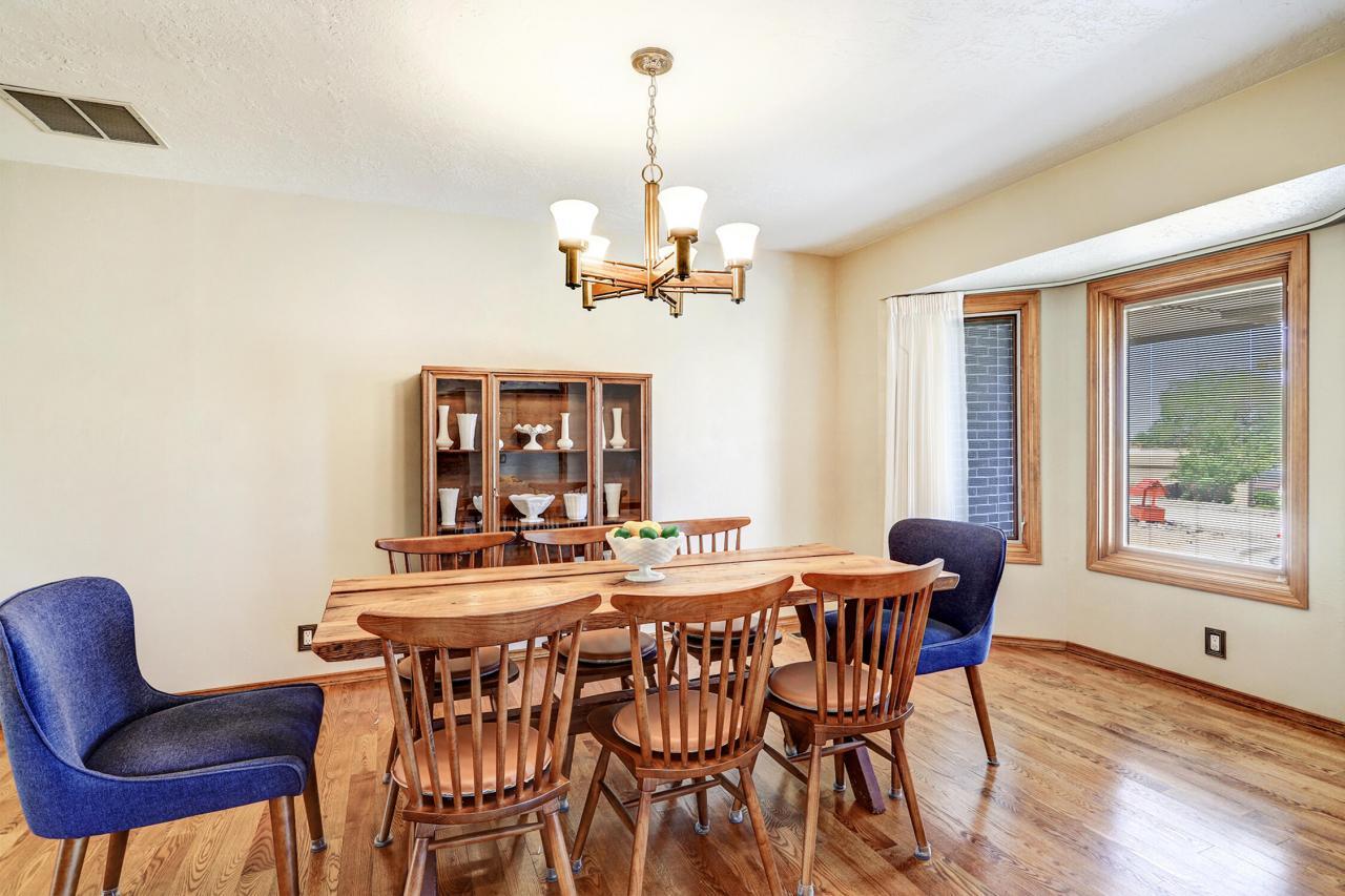 1116 Castellano Court SE, Albuquerque, New Mexico, 87123, United States, 4 Bedrooms Bedrooms, ,3 BathroomsBathrooms,Residential,For Sale,1116 Castellano Court SE,1627649