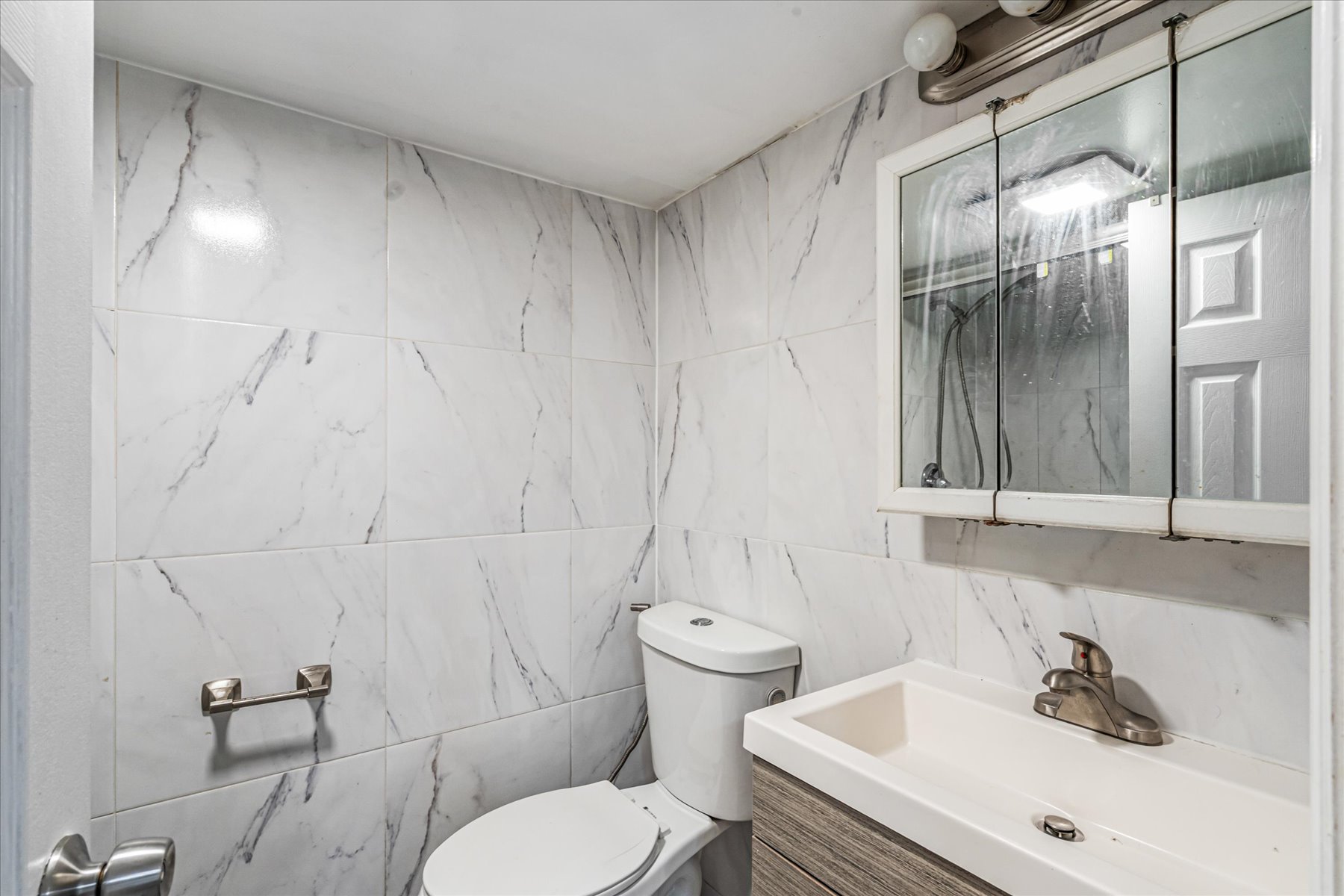 68-37 Nansen Street, Forest Hills, NY, 11375 - 物件實景