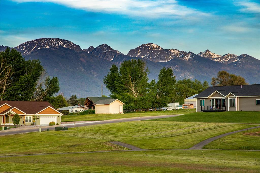 Polson, Montana, 59860, United States, 3 Bedrooms Bedrooms, ,2 BathroomsBathrooms,Residential,For Sale,1983270