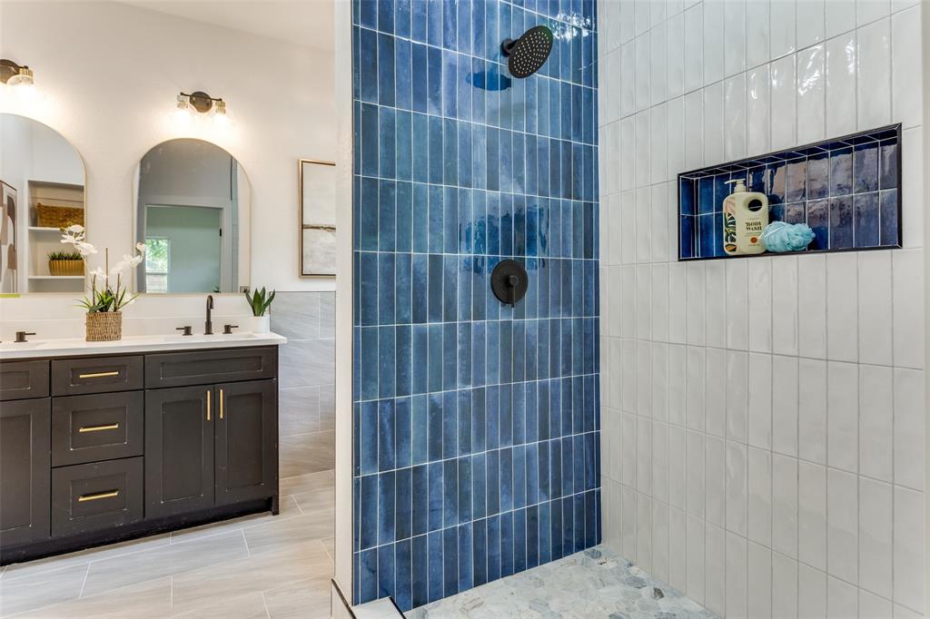 Fort Worth, Texas, 76109, United States, 4 Bedrooms Bedrooms, ,3 BathroomsBathrooms,Residential,For Sale,1974156