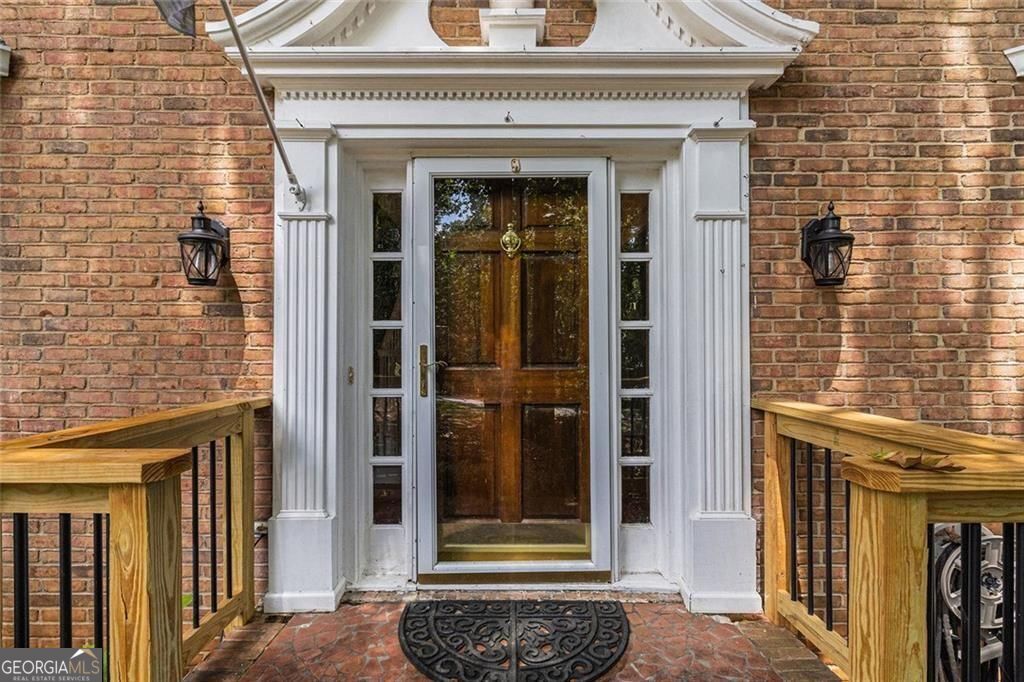 Roswell, Georgia, 30075, United States, 6 Bedrooms Bedrooms, ,4 BathroomsBathrooms,Residential,For Sale,1910371