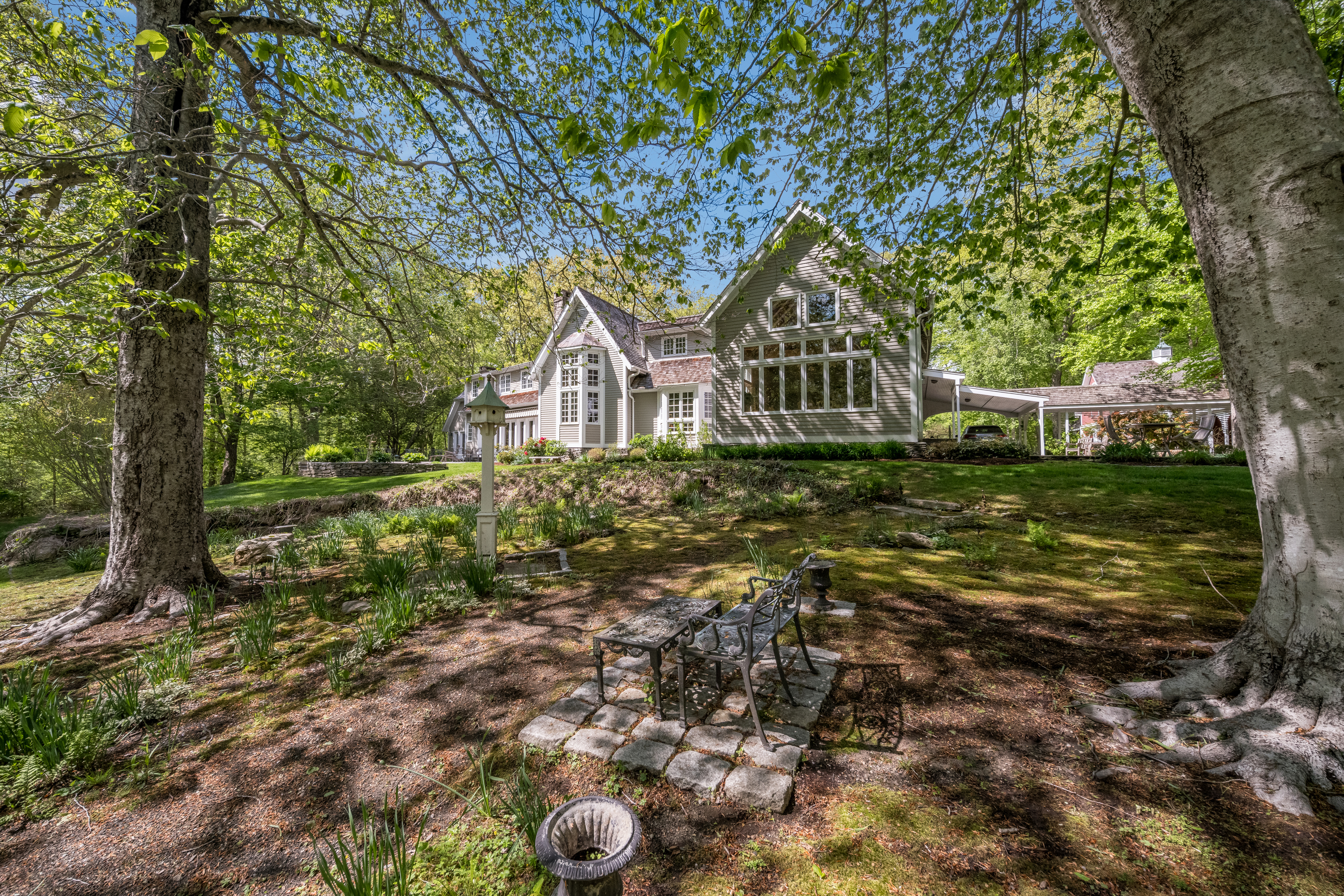  Stunning Custom Built Home on over 30 Acres of Bucolic Lane - 物件實景