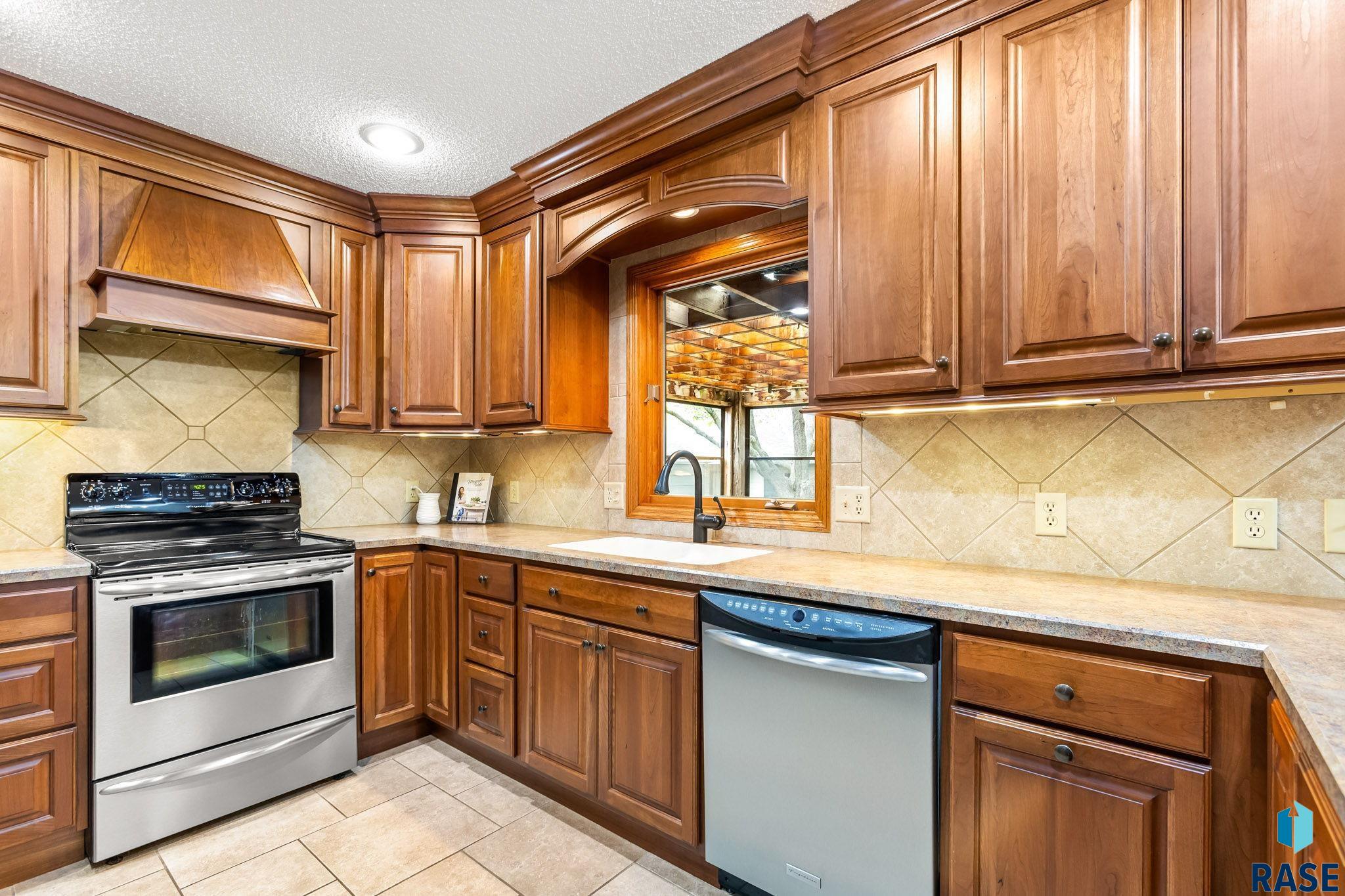 Harrisburg, South Dakota, 57032, United States, 5 Bedrooms Bedrooms, ,1 BathroomBathrooms,Residential,For Sale,1917762