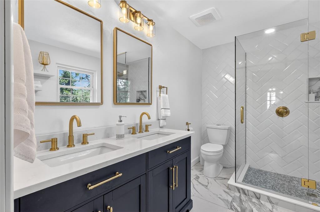 Seminole, Florida, 33776, United States, 3 Bedrooms Bedrooms, ,3 BathroomsBathrooms,Residential,For Sale,1989407