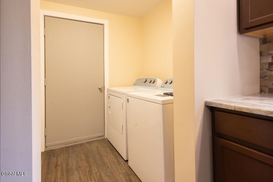 Summit, New York, 12175, United States, 3 Bedrooms Bedrooms, ,4 BathroomsBathrooms,Residential,For Sale,1942619