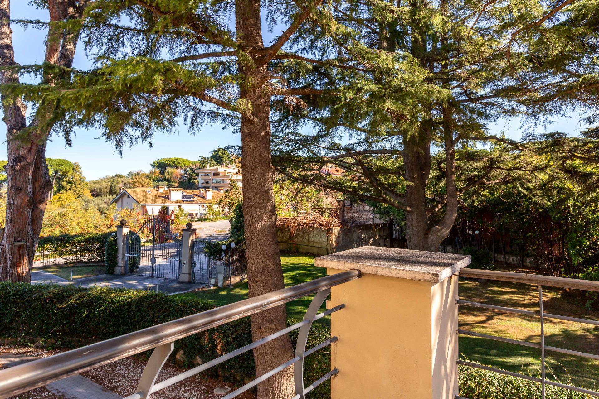 Grottaferrata, Roma, 00046, IT, 4 Bedrooms Bedrooms, ,2 BathroomsBathrooms,Residential,For Sale,1989453