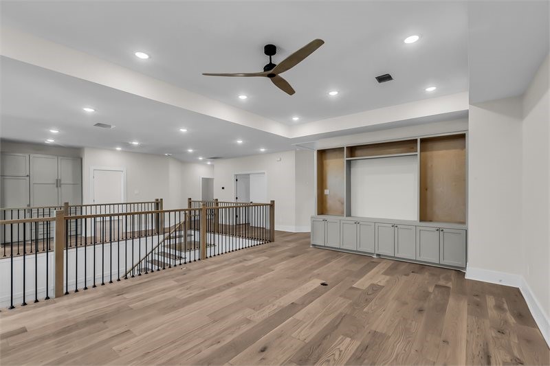 Houston, Texas, 77018, United States, 5 Bedrooms Bedrooms, ,5 BathroomsBathrooms,Residential,For Sale,1827825