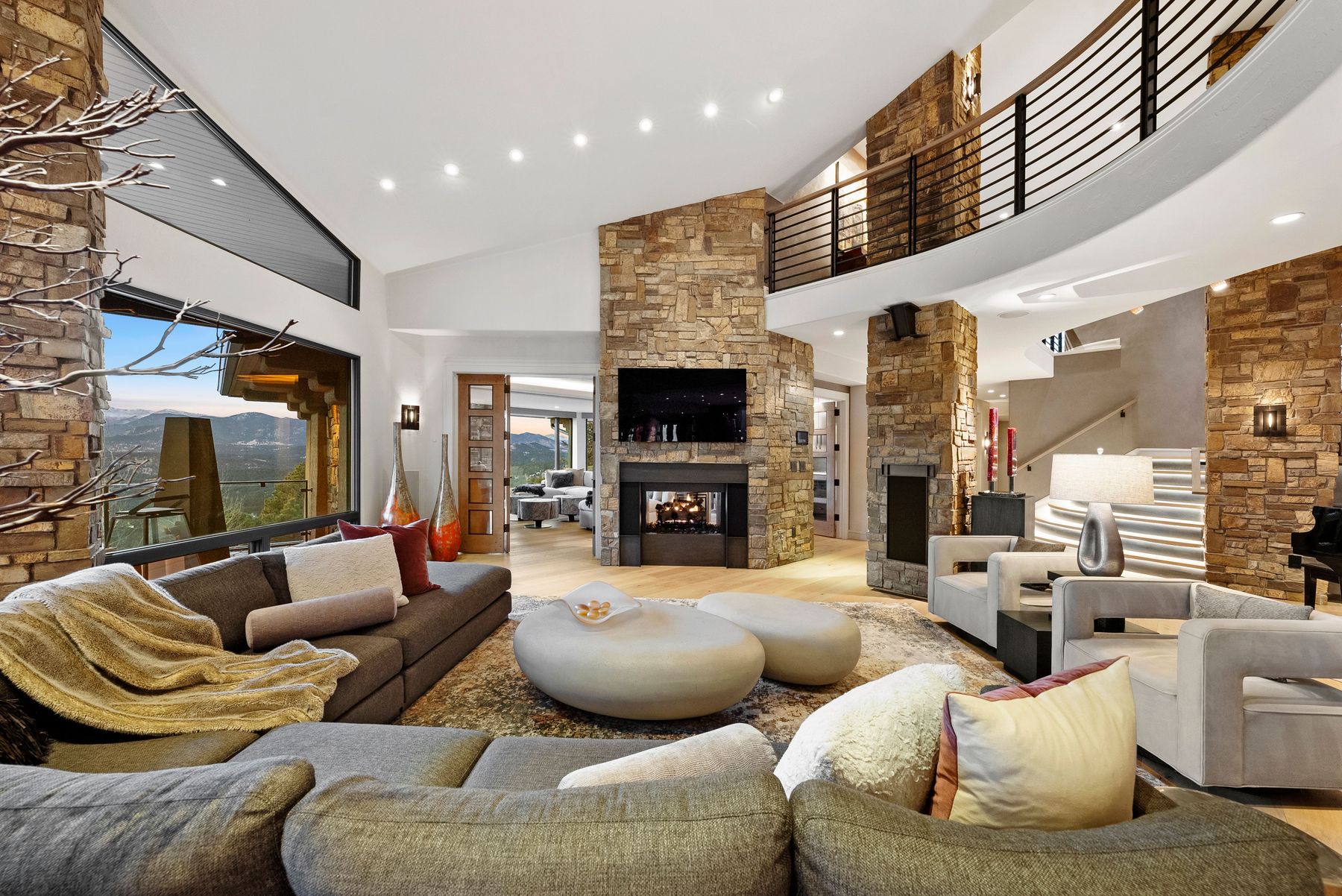  Premium Location with Unobstructed Front Range Views - 物件實景