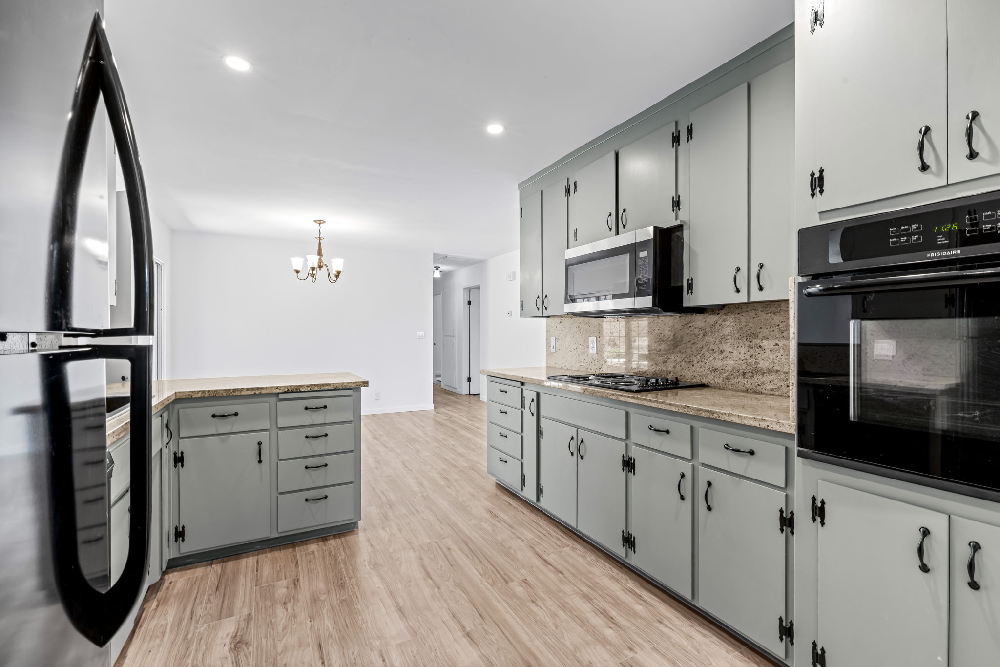 Watsonville, California, 95076, United States, 3 Bedrooms Bedrooms, ,2 BathroomsBathrooms,Residential,For Sale,1976793