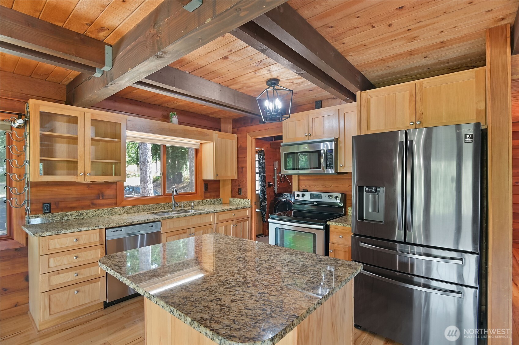 Kalama, Washington, 98625, United States, 3 Bedrooms Bedrooms, ,3 BathroomsBathrooms,Residential,For Sale,1986549