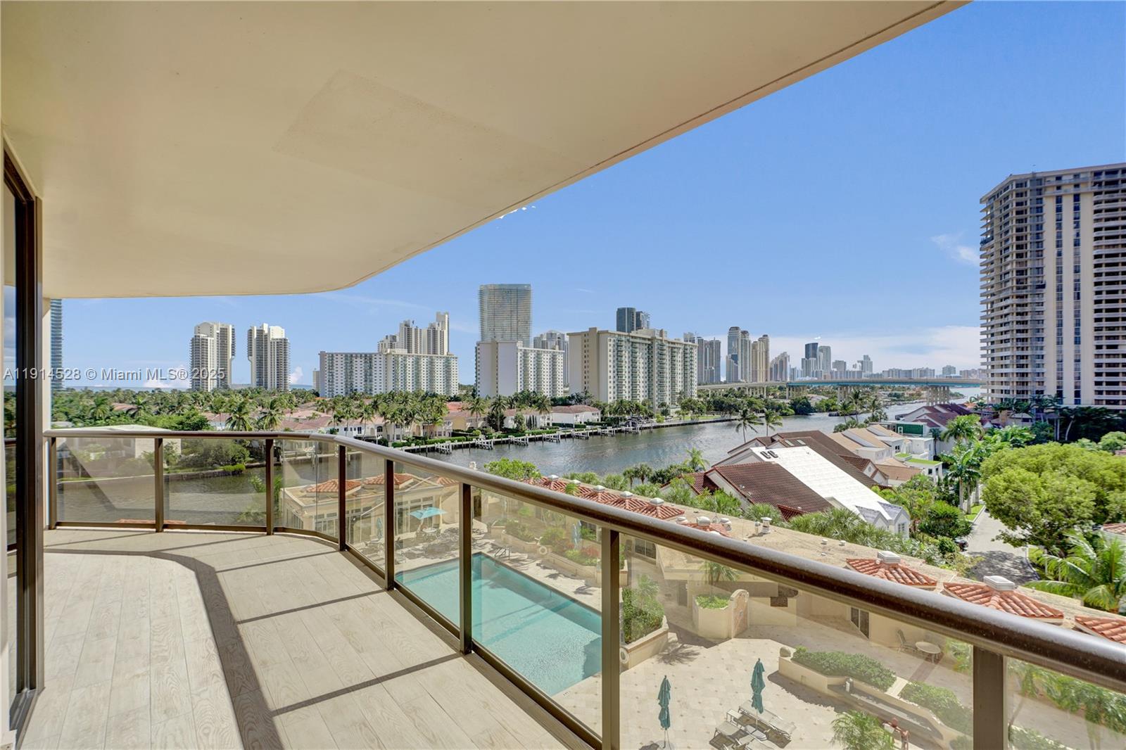 Aventura, Florida, 33180, United States, 2 Bedrooms Bedrooms, ,2 BathroomsBathrooms,Residential,For Sale,1994383