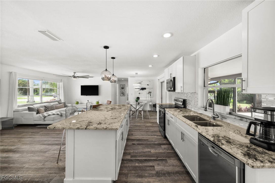 Cape Coral, Florida, 33914, United States, 2 Bedrooms Bedrooms, ,3 BathroomsBathrooms,Residential,For Sale,1974730