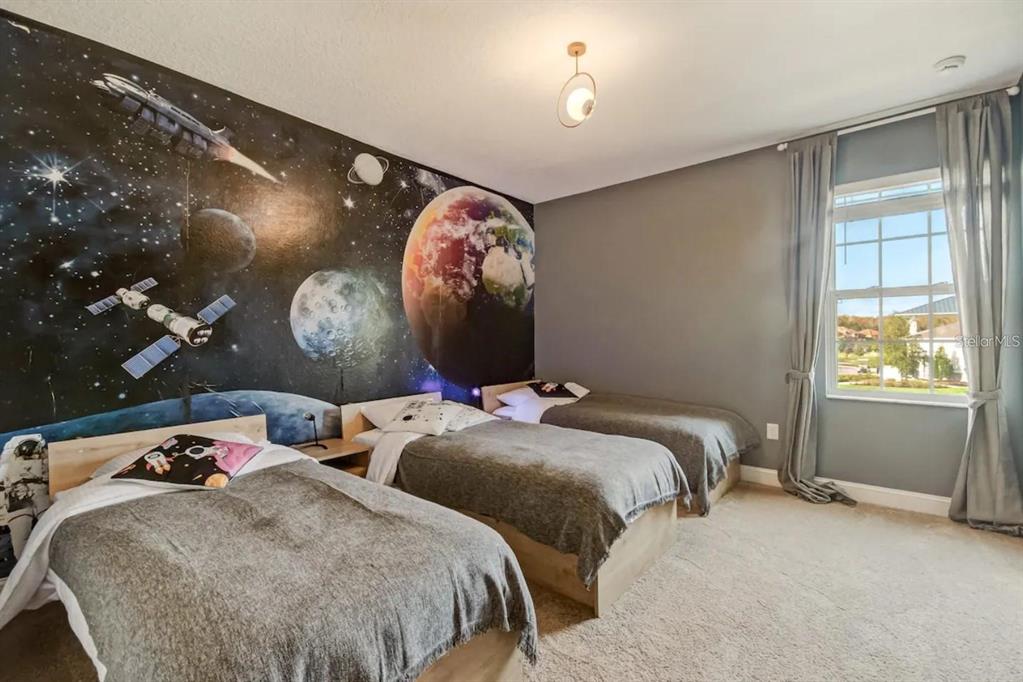 Kissimmee, Florida, 34746, United States, 9 Bedrooms Bedrooms, ,7 BathroomsBathrooms,Residential,For Sale,1917209