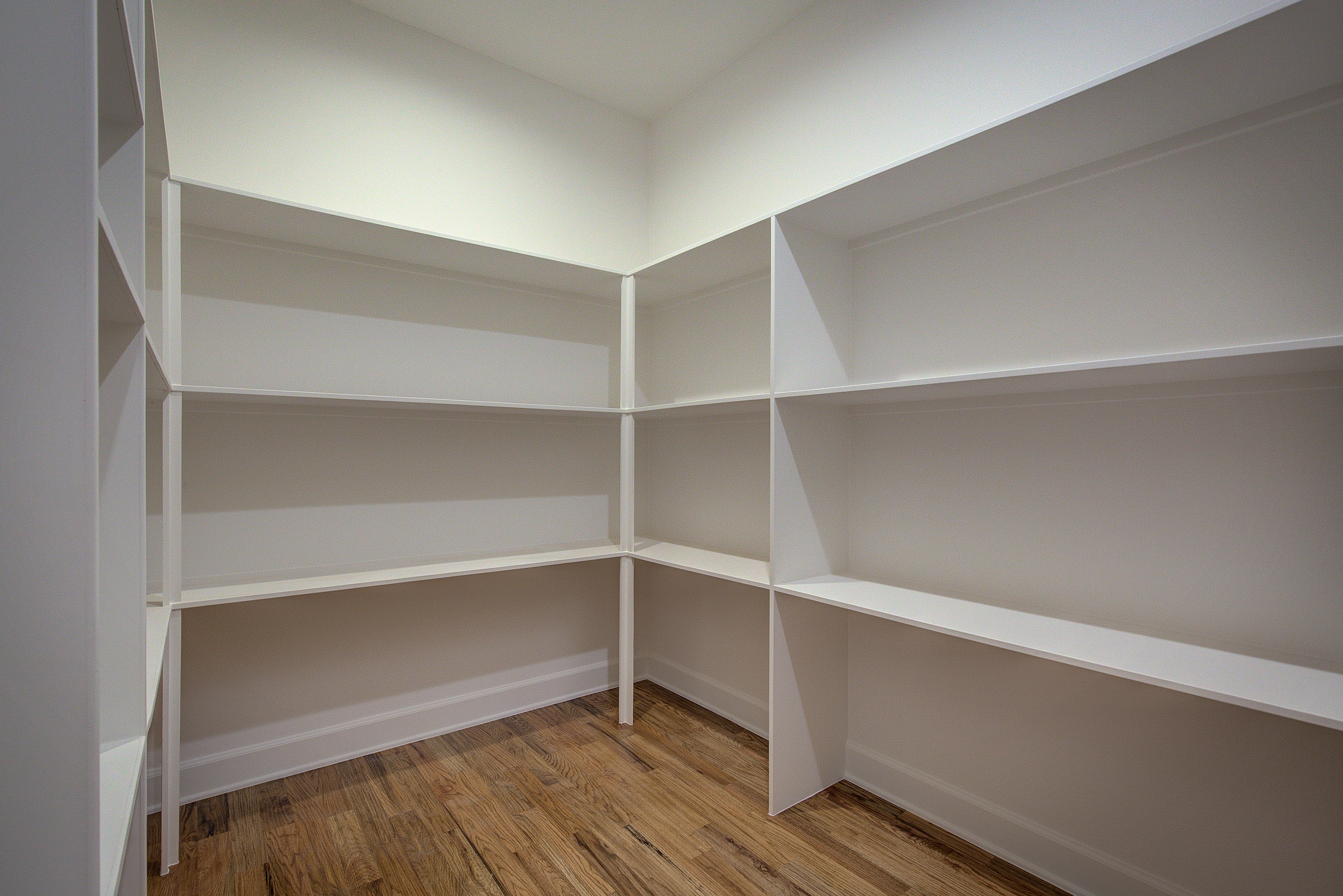 Mineola, Texas, 75773, United States, 4 Bedrooms Bedrooms, ,4 BathroomsBathrooms,Residential,For Sale,1981031