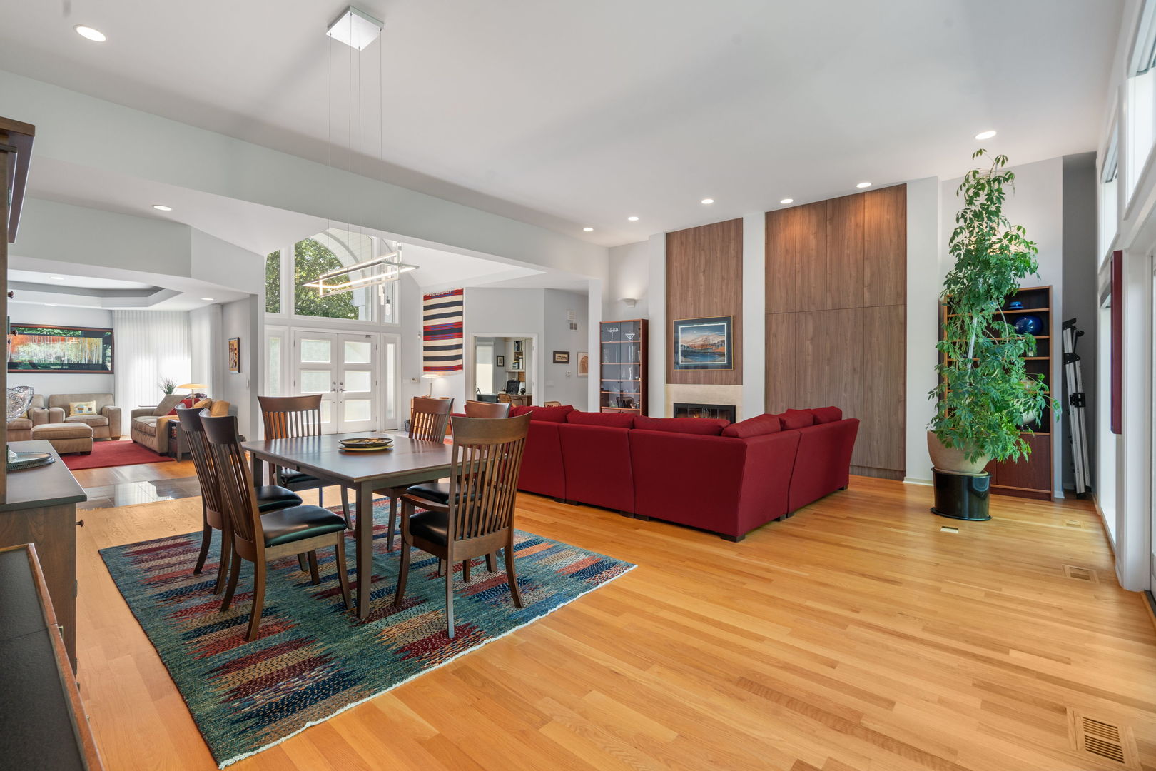 Highland Park, Illinois, 60035, United States, 2 Bedrooms Bedrooms, ,3 BathroomsBathrooms,Residential,For Sale,1903435