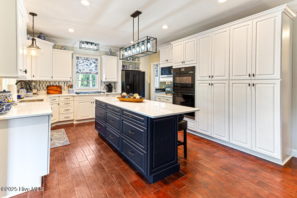 West End, North Carolina, 27376, United States, 4 Bedrooms Bedrooms, ,4 BathroomsBathrooms,Residential,For Sale,1877359