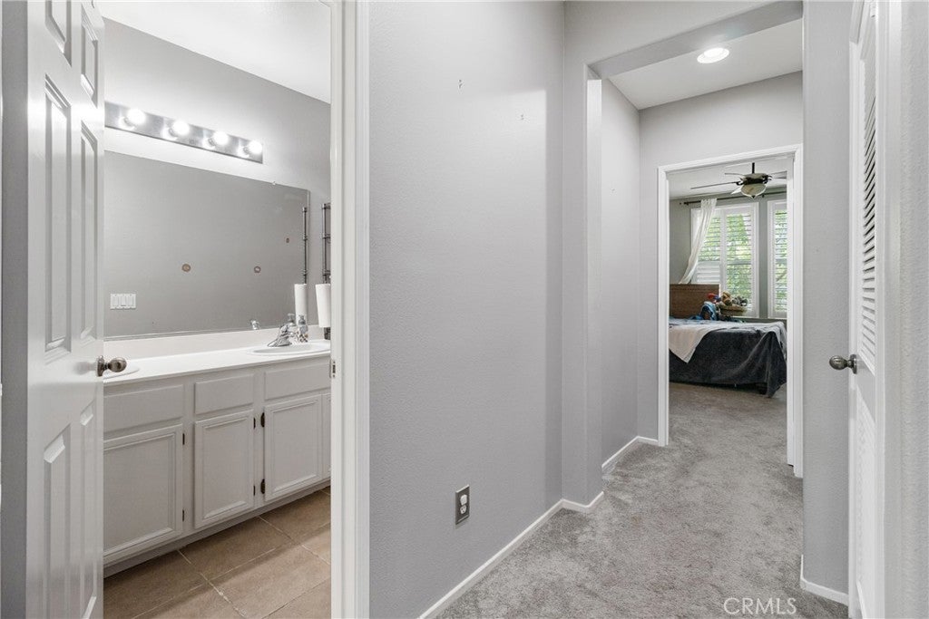 Valencia, California, 91355, United States, 3 Bedrooms Bedrooms, ,3 BathroomsBathrooms,Residential,For Sale,1941622