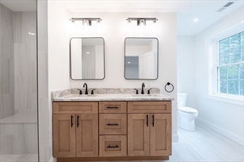 Tyngsborough, Massachusetts, 01879, United States, 4 Bedrooms Bedrooms, ,3 BathroomsBathrooms,Residential,For Sale,1980241