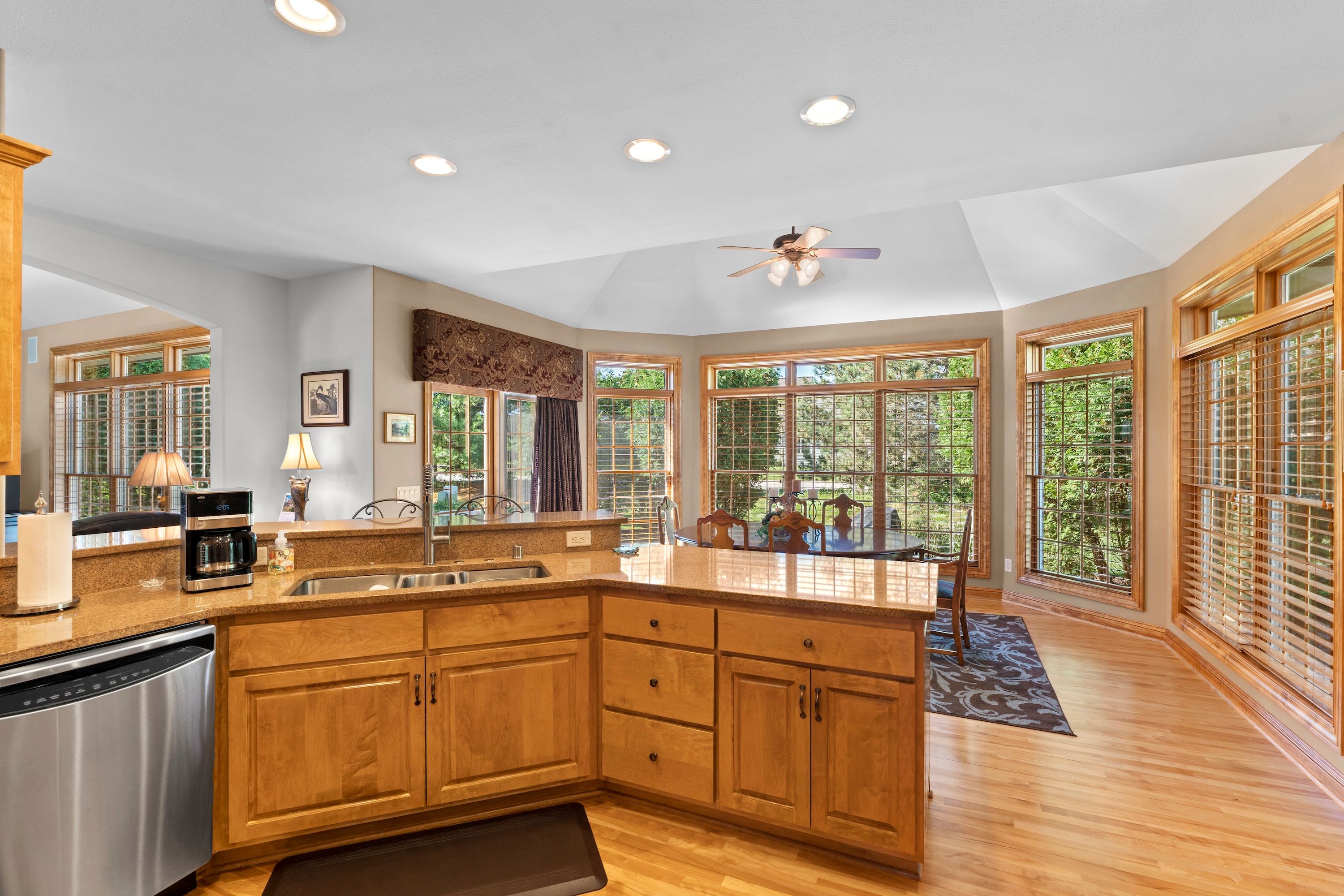  Refined Elegance in Eastlake Village at Pabst Farms - 物件實景