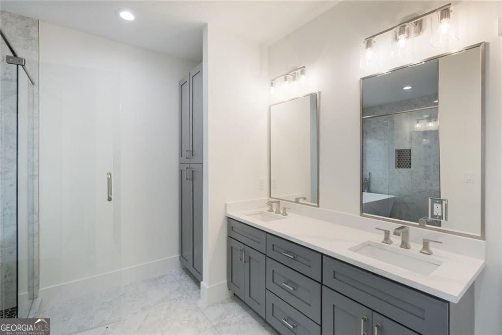 Avondale Estates, Georgia, 30002, United States, 5 Bedrooms Bedrooms, ,5 BathroomsBathrooms,Residential,For Sale,1904191