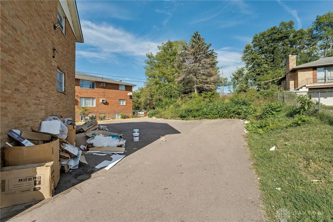 Dayton, Ohio, 45403, United States, 12 Bedrooms Bedrooms, ,6 BathroomsBathrooms,Residential,For Sale,1991543