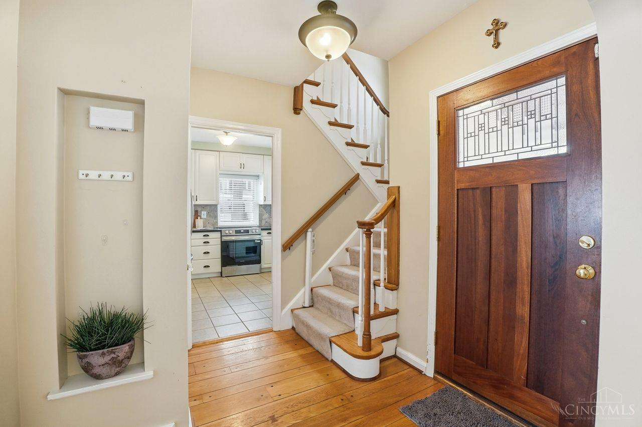 Cincinnati, Ohio, 45209, United States, 3 Bedrooms Bedrooms, ,4 BathroomsBathrooms,Residential,For Sale,2003338